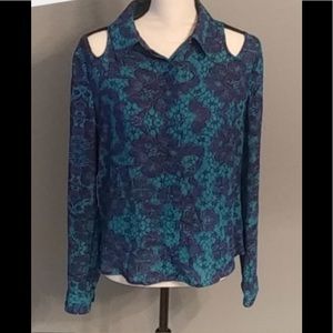 LAMOUR Cold Shoulder Top with Long Sleeves